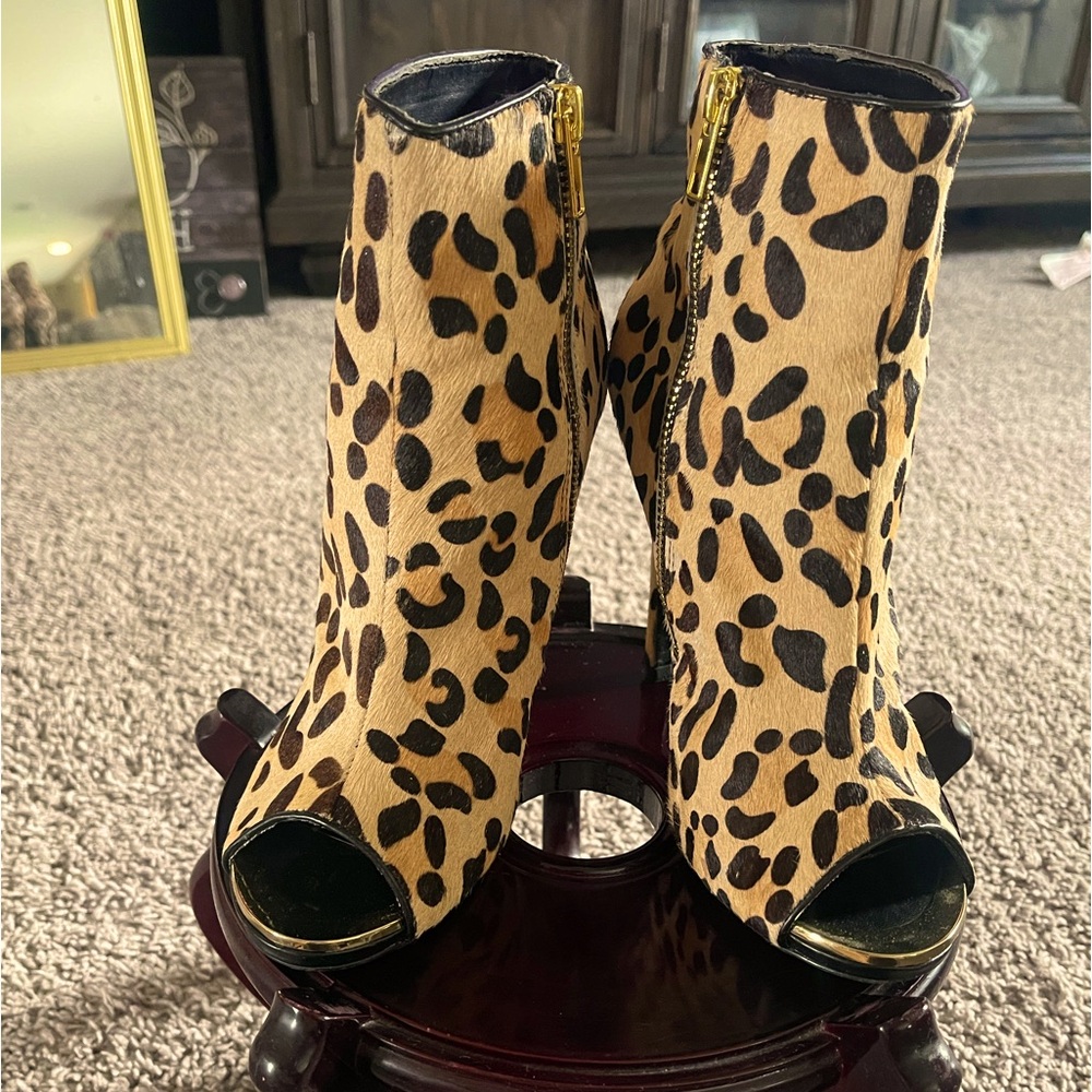 Steve Madden Leopard Dianna Boots